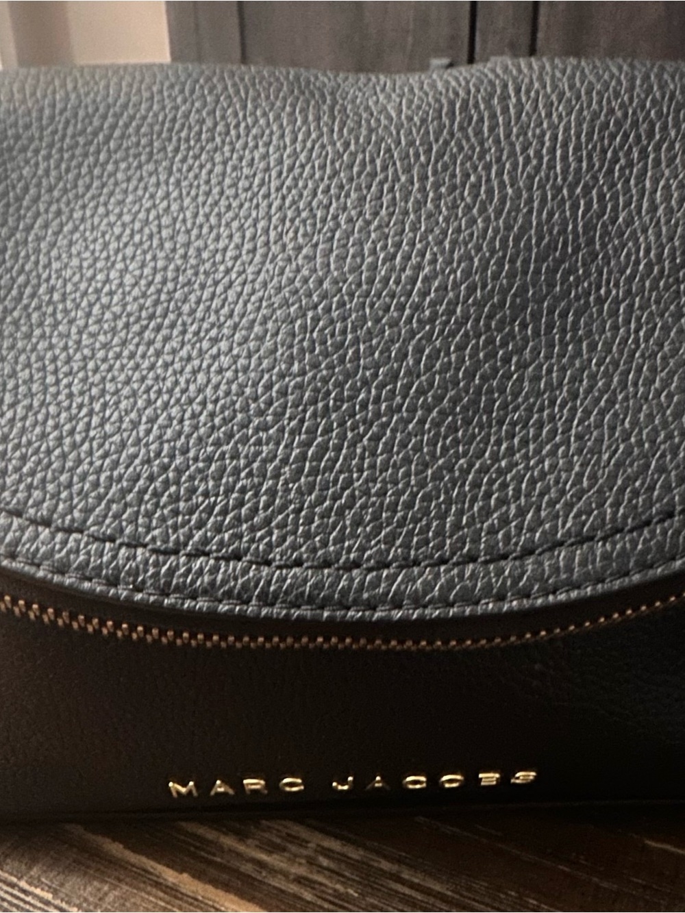 Marc Jacobs The Groove Leather Mini Messenger Bag